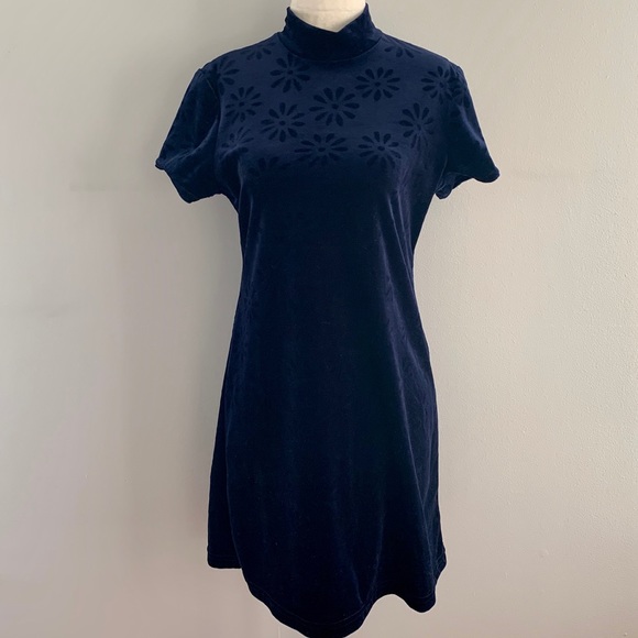 Exclusively Gantos Vintage Velvet Mini Dress - Picture 2 of 8